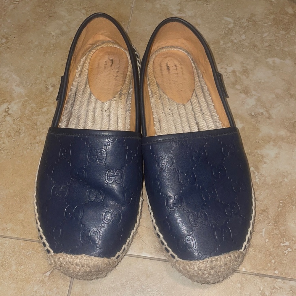 Gucci flats size 7🔥 used in excellent condition